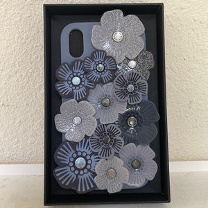 New in a Box IPhone 3D Silicon Blue Flower Protective Phone Case Cover